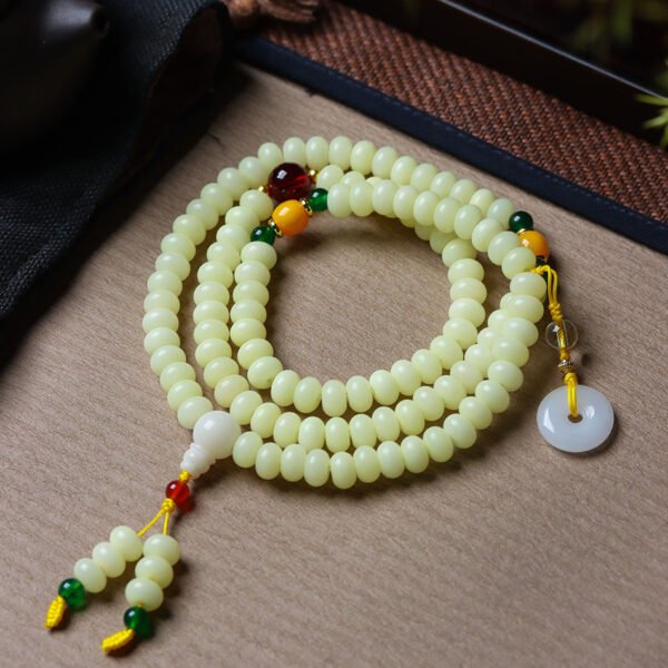 Natural Weathered Milky Yellow Bodhi Bracelet with Stone Accents – 108 Mala Beads for Women